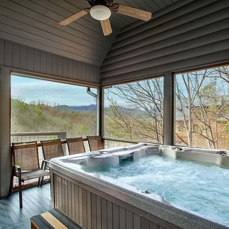 Black Bear Reserve - Mtn View, Hot Tub, Game Room Sevierville Exterior photo