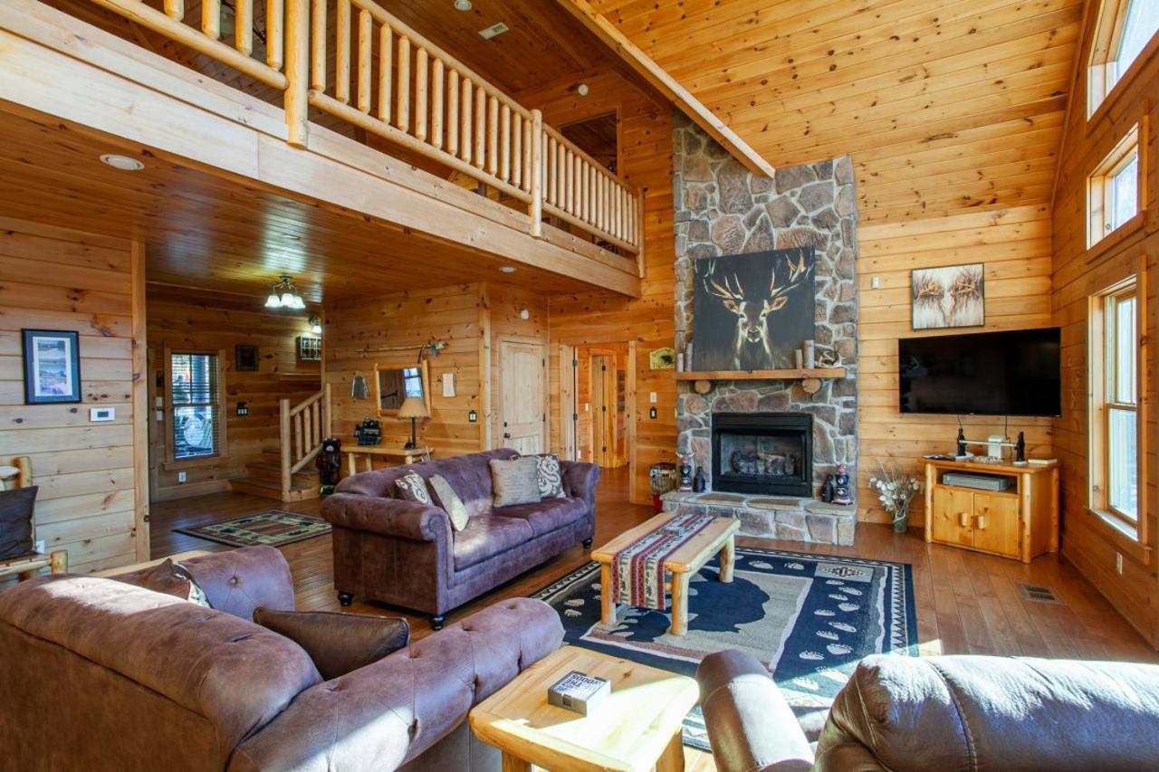 Black Bear Reserve - Mtn View, Hot Tub, Game Room Sevierville Exterior photo
