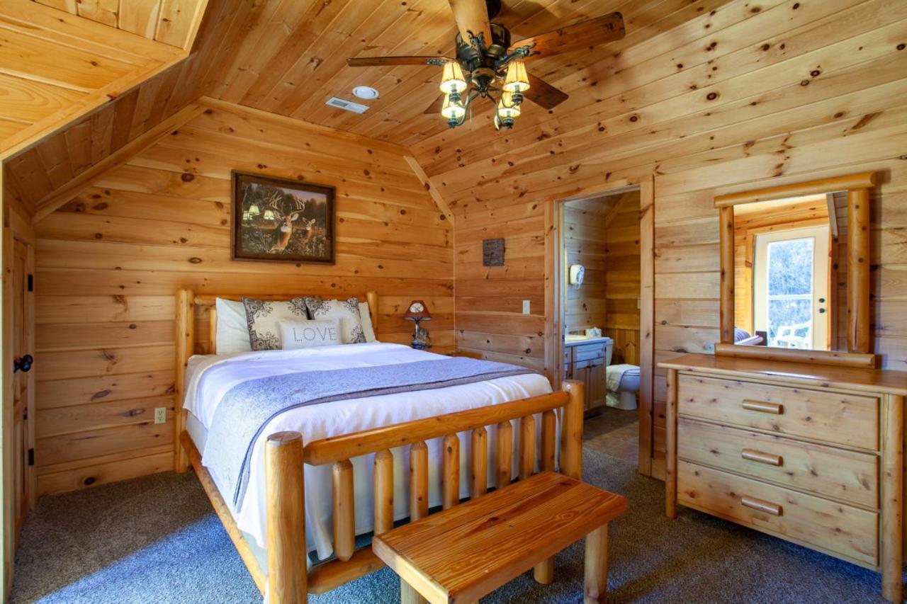 Black Bear Reserve - Mtn View, Hot Tub, Game Room Sevierville Exterior photo