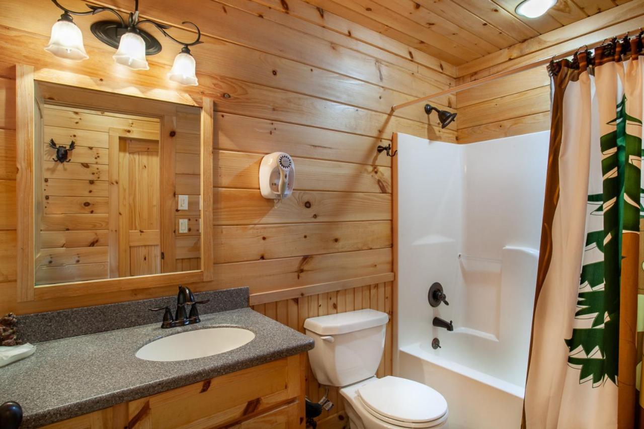 Black Bear Reserve - Mtn View, Hot Tub, Game Room Sevierville Exterior photo