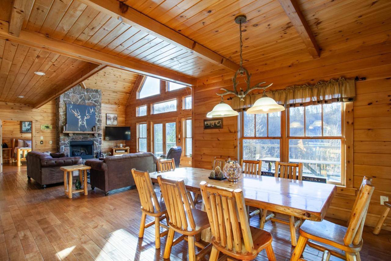Black Bear Reserve - Mtn View, Hot Tub, Game Room Sevierville Exterior photo