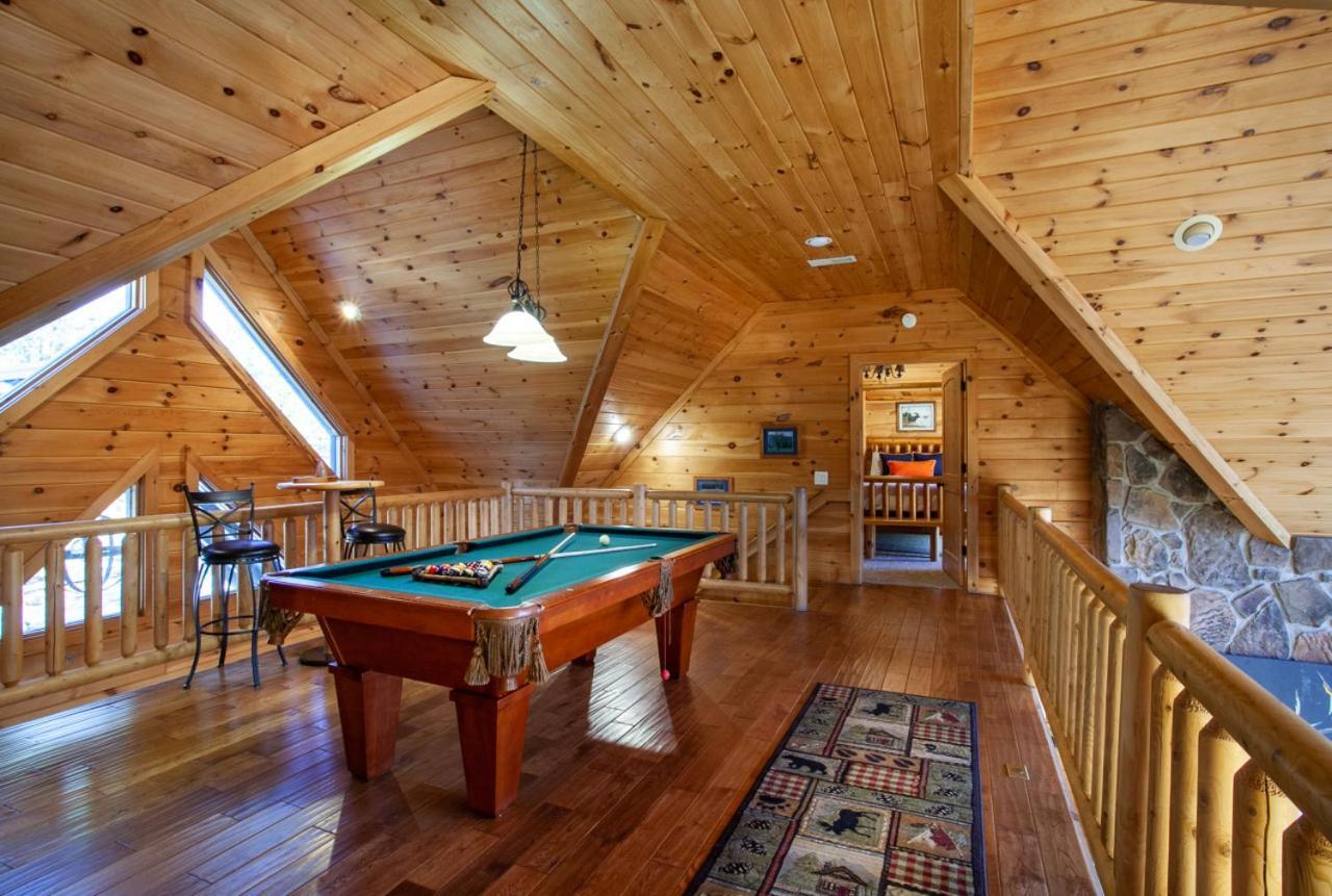 Black Bear Reserve - Mtn View, Hot Tub, Game Room Sevierville Exterior photo