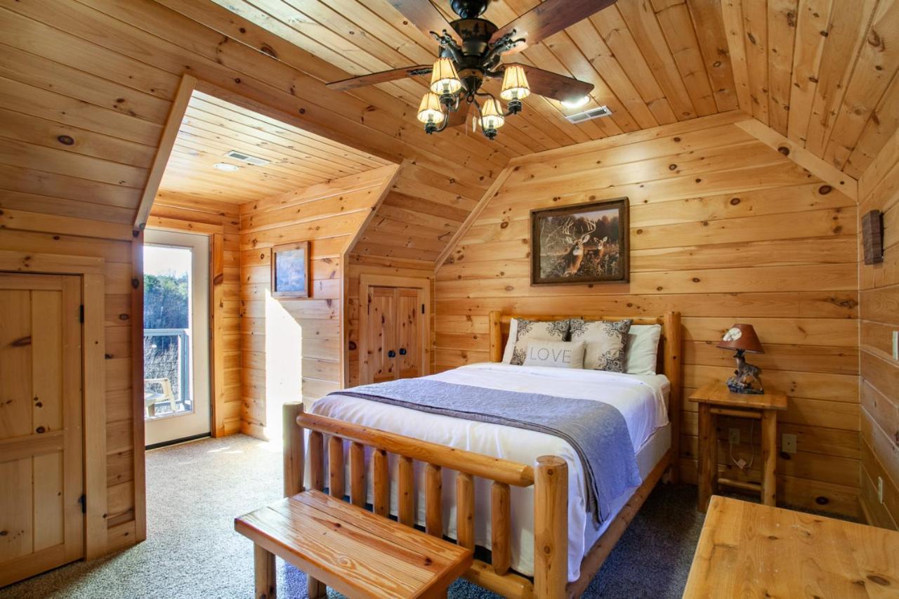Black Bear Reserve - Mtn View, Hot Tub, Game Room Sevierville Exterior photo