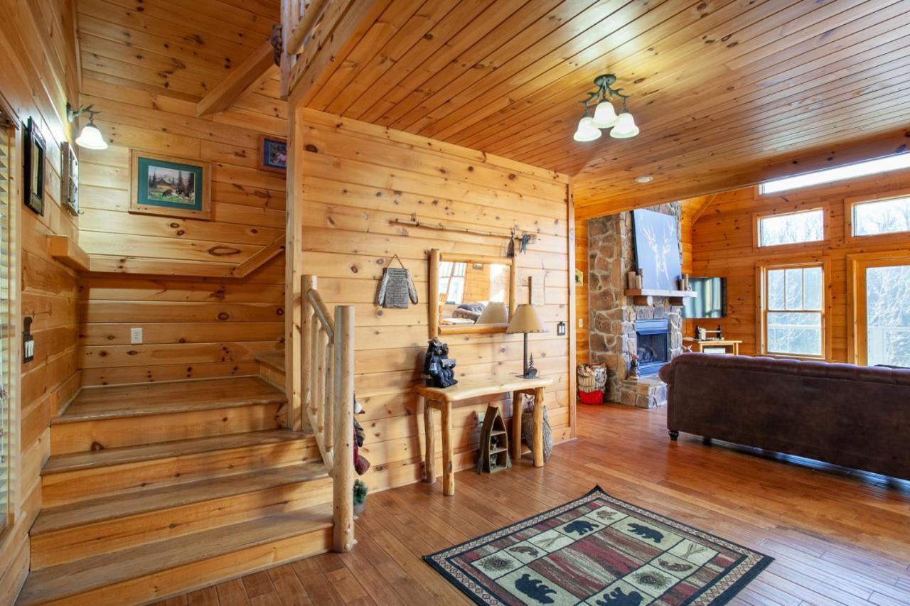 Black Bear Reserve - Mtn View, Hot Tub, Game Room Sevierville Exterior photo
